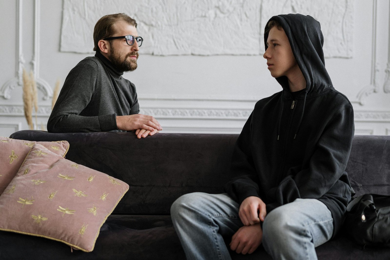 Teenager attending an online therapy session with a licensed provider in Union County, New Jersey
